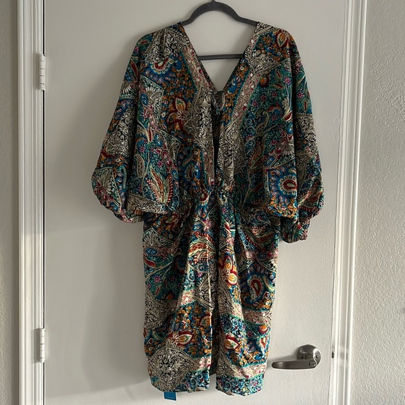 Kimono Cover - Picture 3 of 4